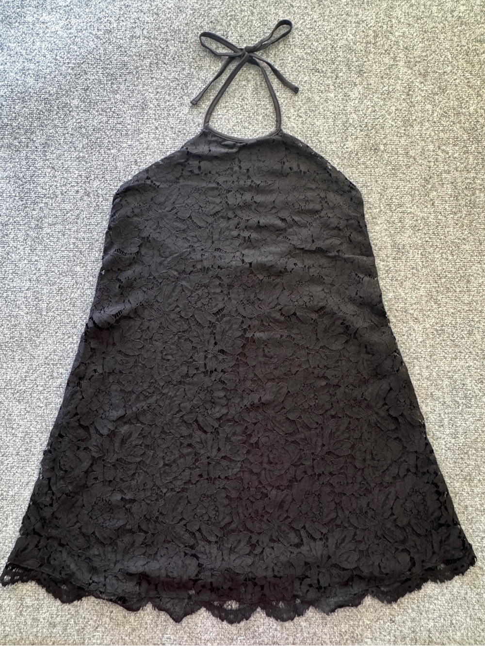 Black Floral Lace Halter Cocktail Dress Scalloped Hem Lined NWT Medium